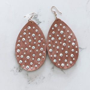 Dusty pink rhinestone leather earrings